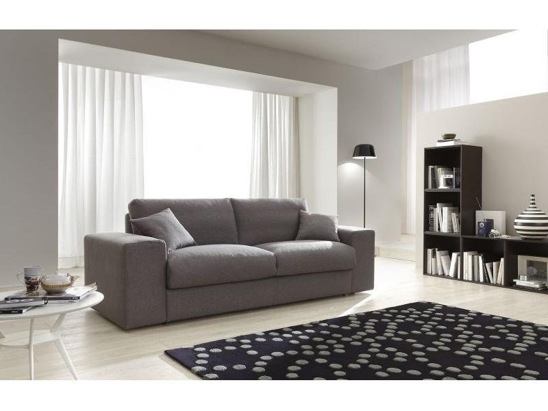 Trei stiluri diferite de canapea extensibila cu 3 locuri